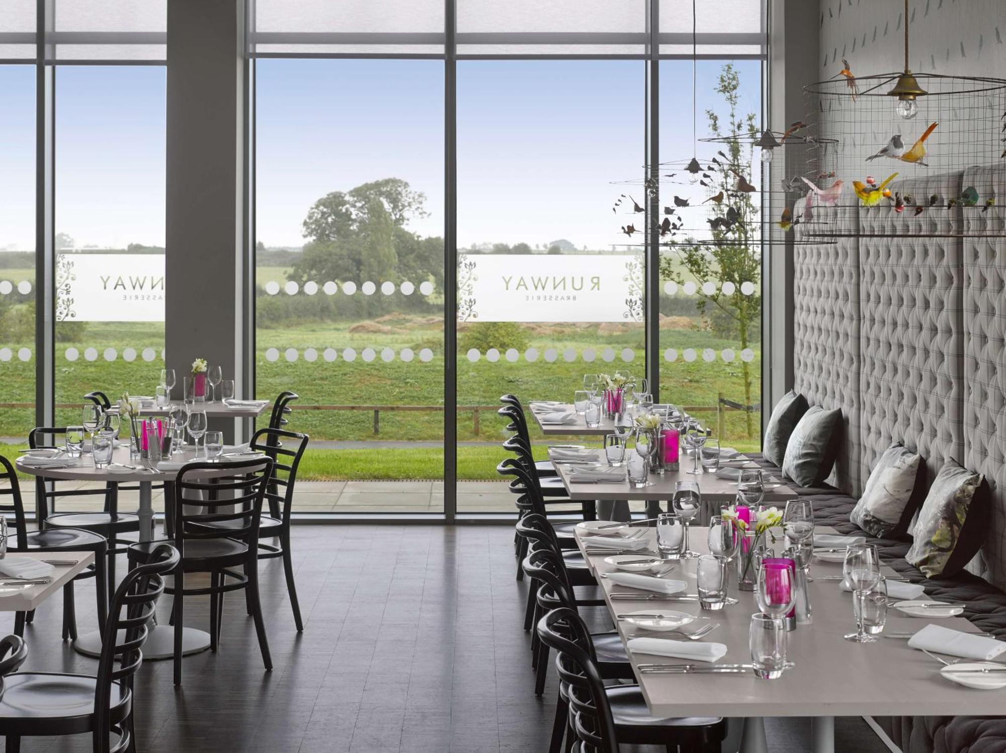 Radisson Blu Hotel East Midlands Airport Castle Donington Exterior foto