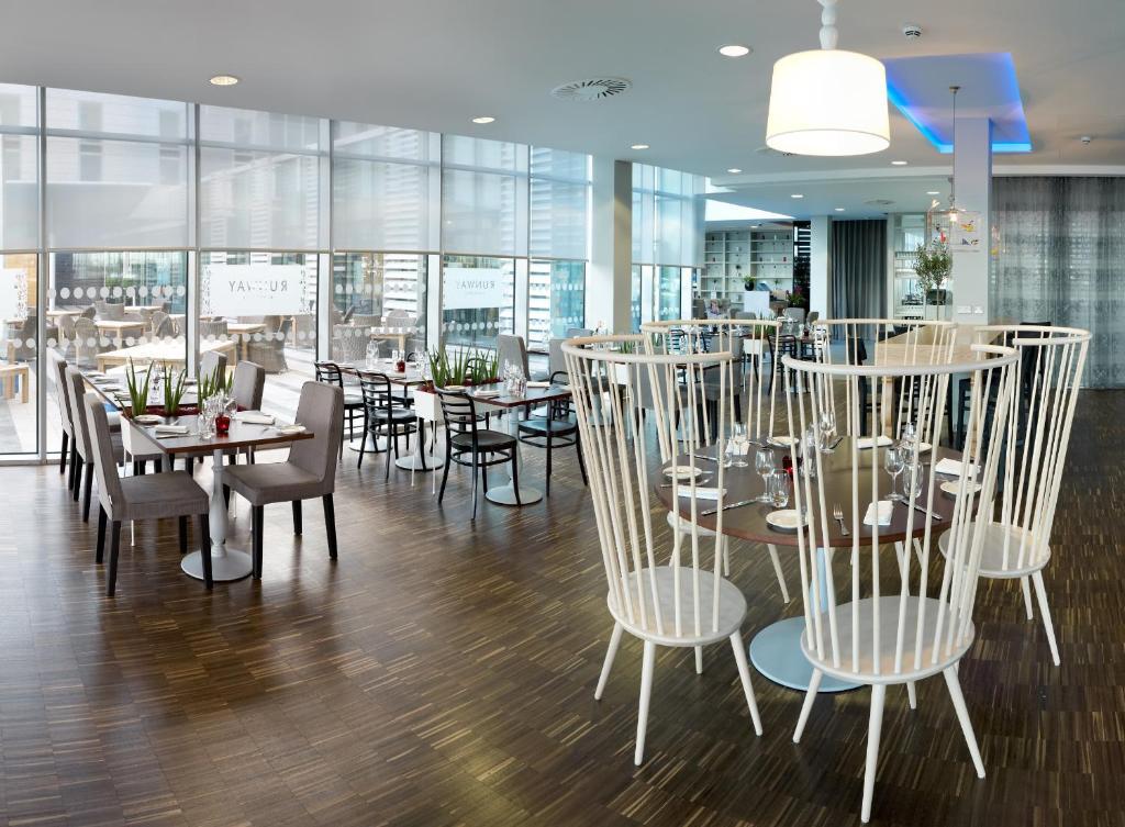 Radisson Blu Hotel East Midlands Airport Castle Donington Exterior foto